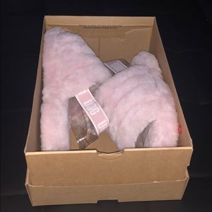 Ugg Slides 💕